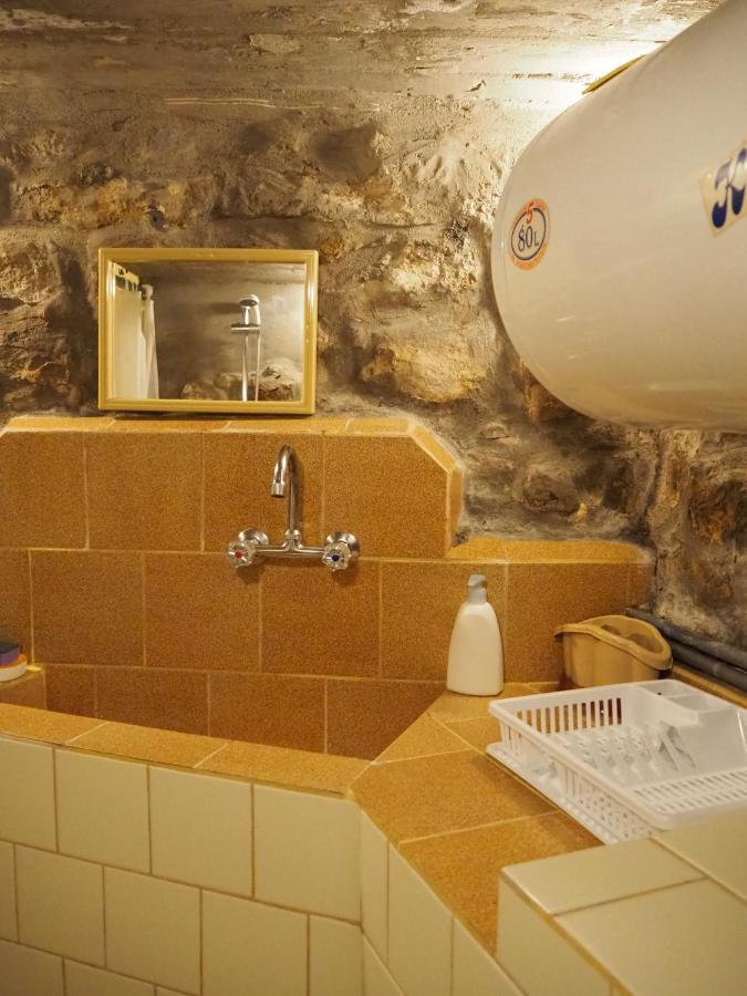Authentic Guest Stay In The Heart Of Veliko Tarnovo Студио С Изглед Към Царевец 외부 사진