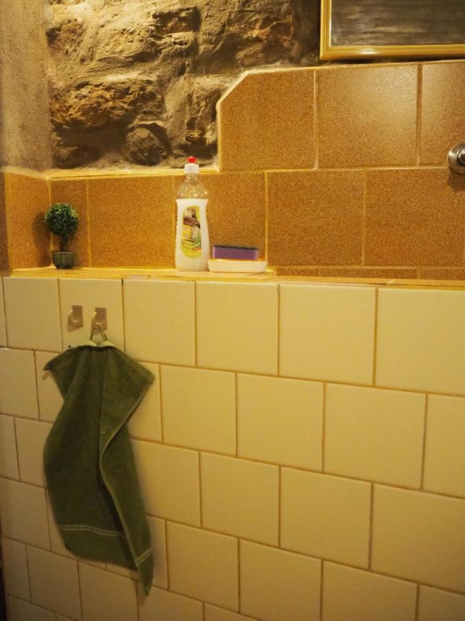 Authentic Guest Stay In The Heart Of Veliko Tarnovo Студио С Изглед Към Царевец 외부 사진