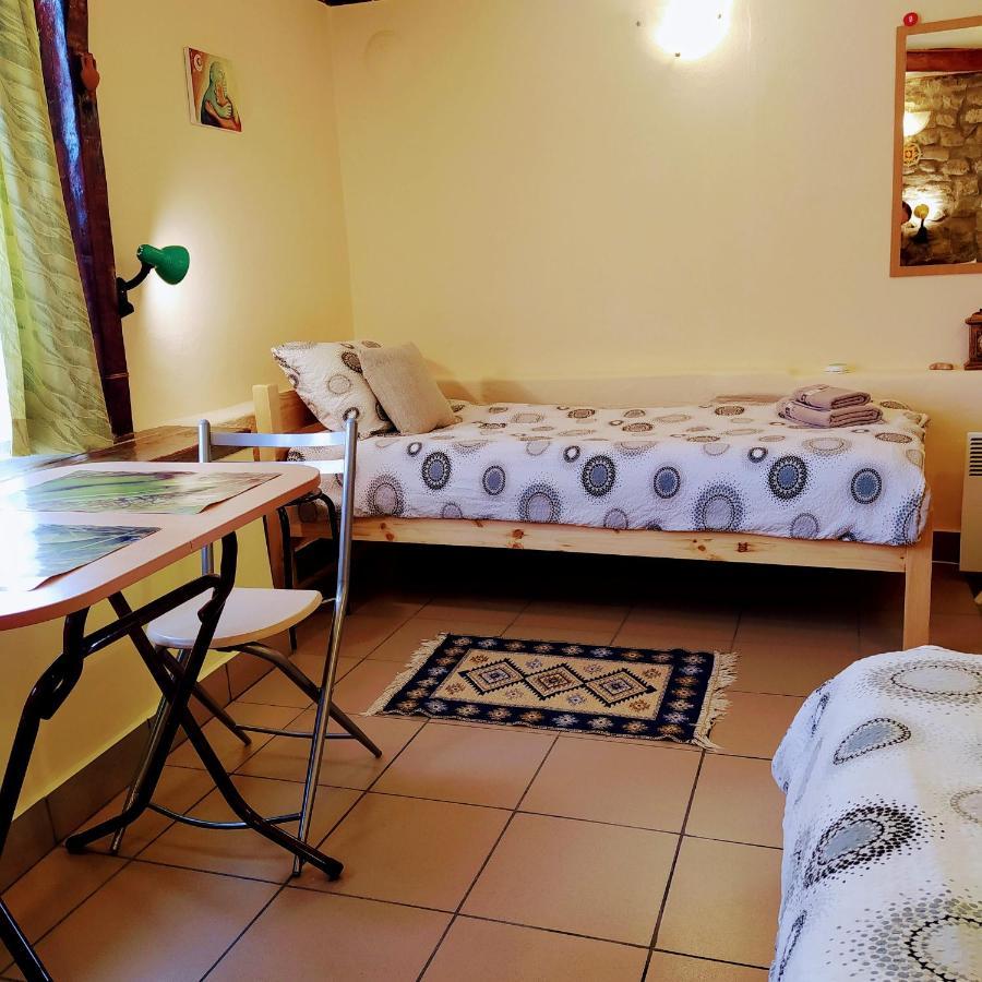 Authentic Guest Stay In The Heart Of Veliko Tarnovo Студио С Изглед Към Царевец 외부 사진